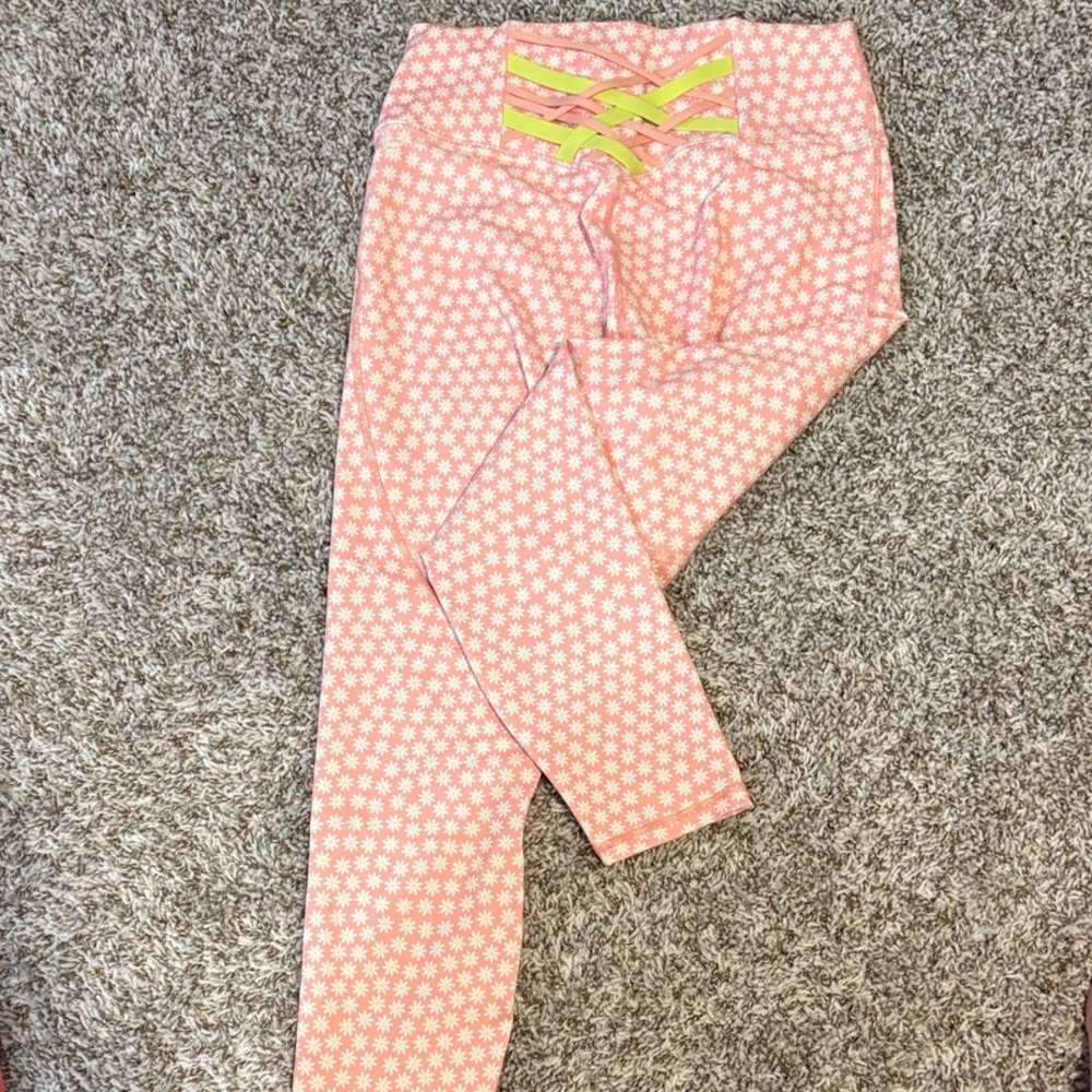 Fabletics Pink Daisy Patterned Leggings
